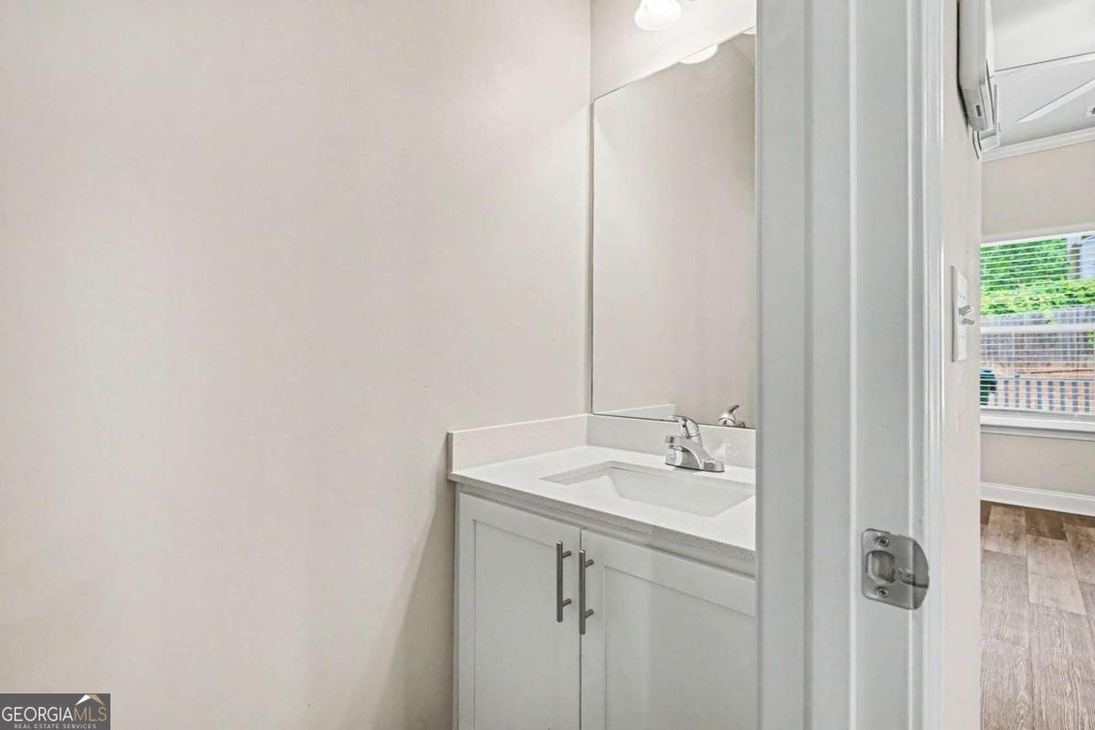 5676 Rockfern Drive Lilburn - Photo 9