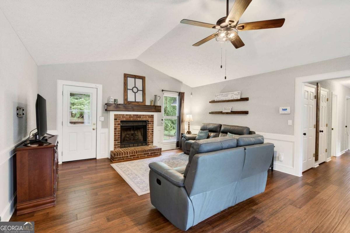 1526 Hickory Drive Lilburn - Photo 8
