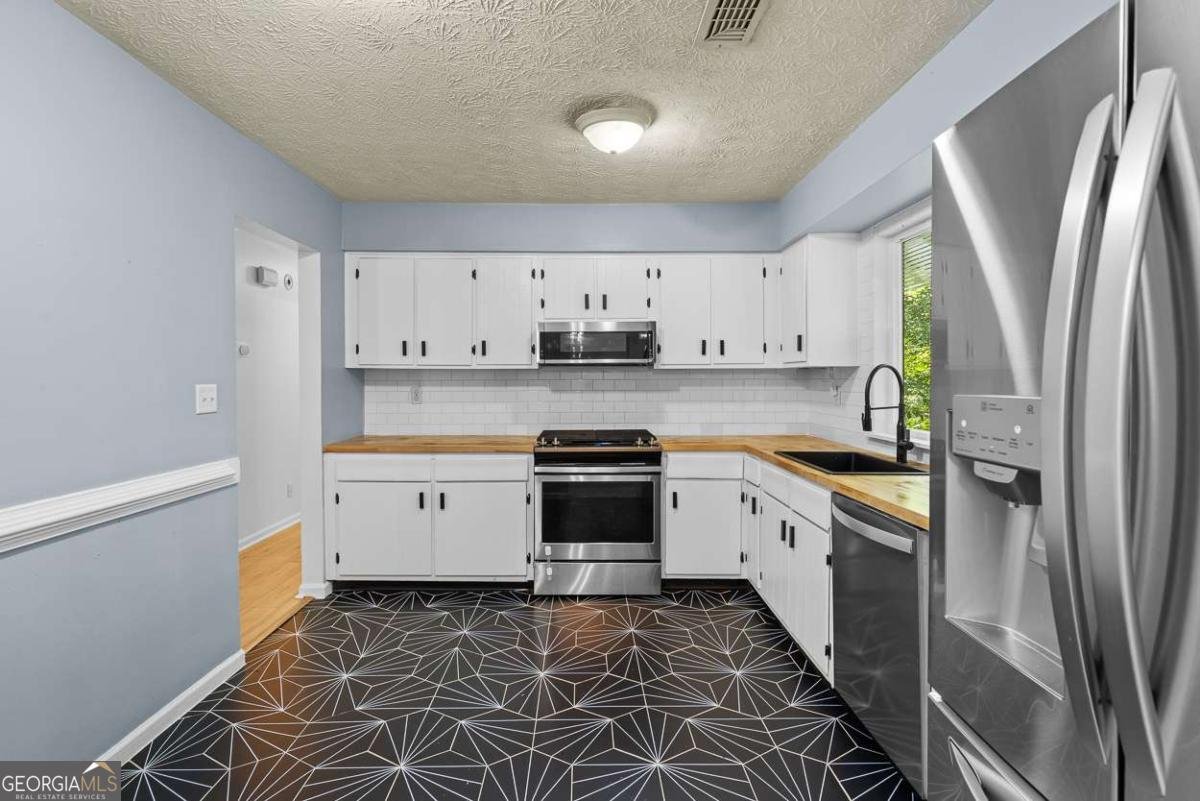 337 Windsor Farms Drive Lawrenceville - Photo 9