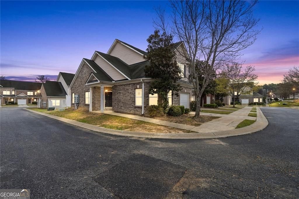 2555 Flat Shoals Road Atlanta - main photo