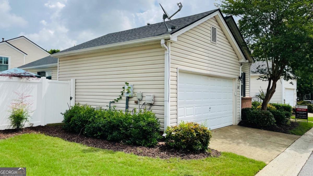 559 Oaks Drive Woodstock - Photo 14