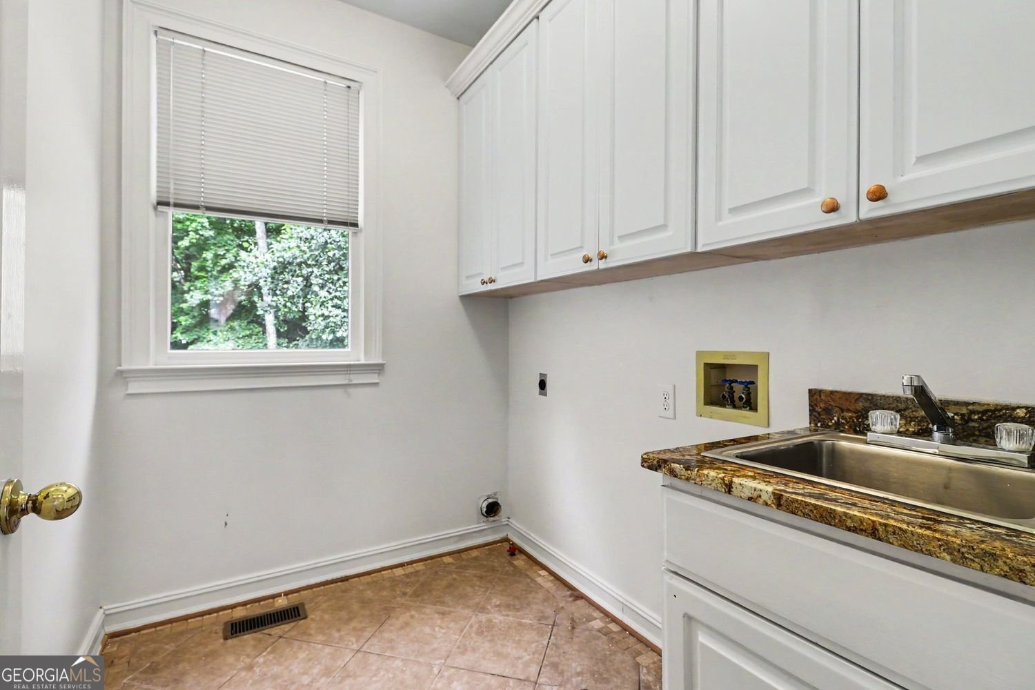 4645 Hamptons Drive Alpharetta - Photo 12