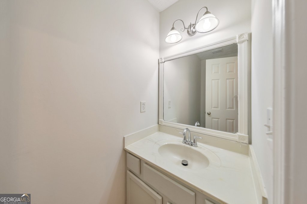 1005 Kennesborough Road Kennesaw - Photo 15