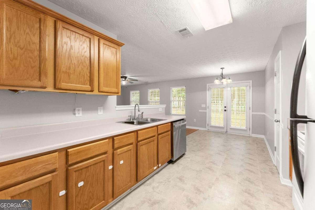 216 Cane Avenue SE Social Circle - Photo 13