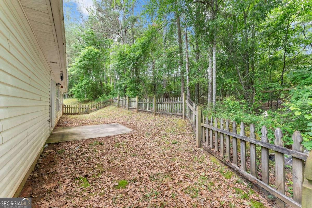 216 Cane Avenue SE Social Circle - Photo 32