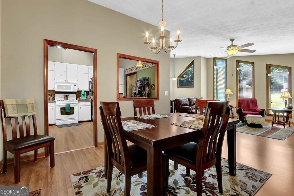 3491 Birchwood Trail Snellville - Photo 9