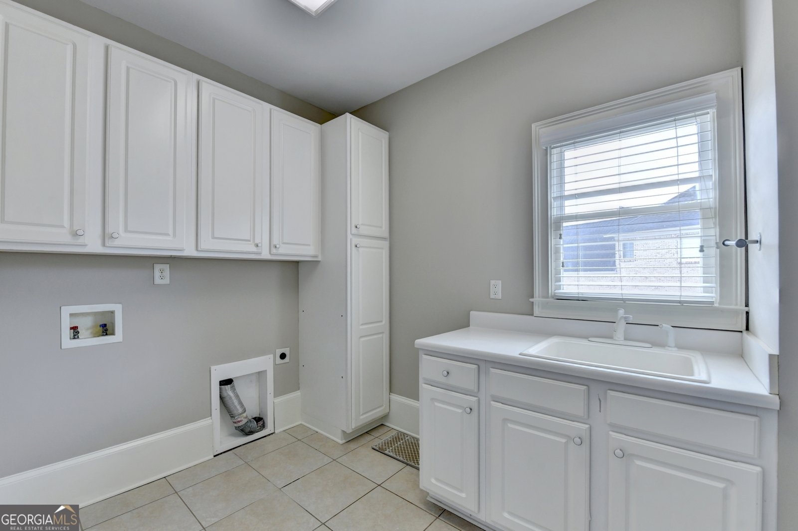 271 Prestbury Court Suwanee - Photo 41