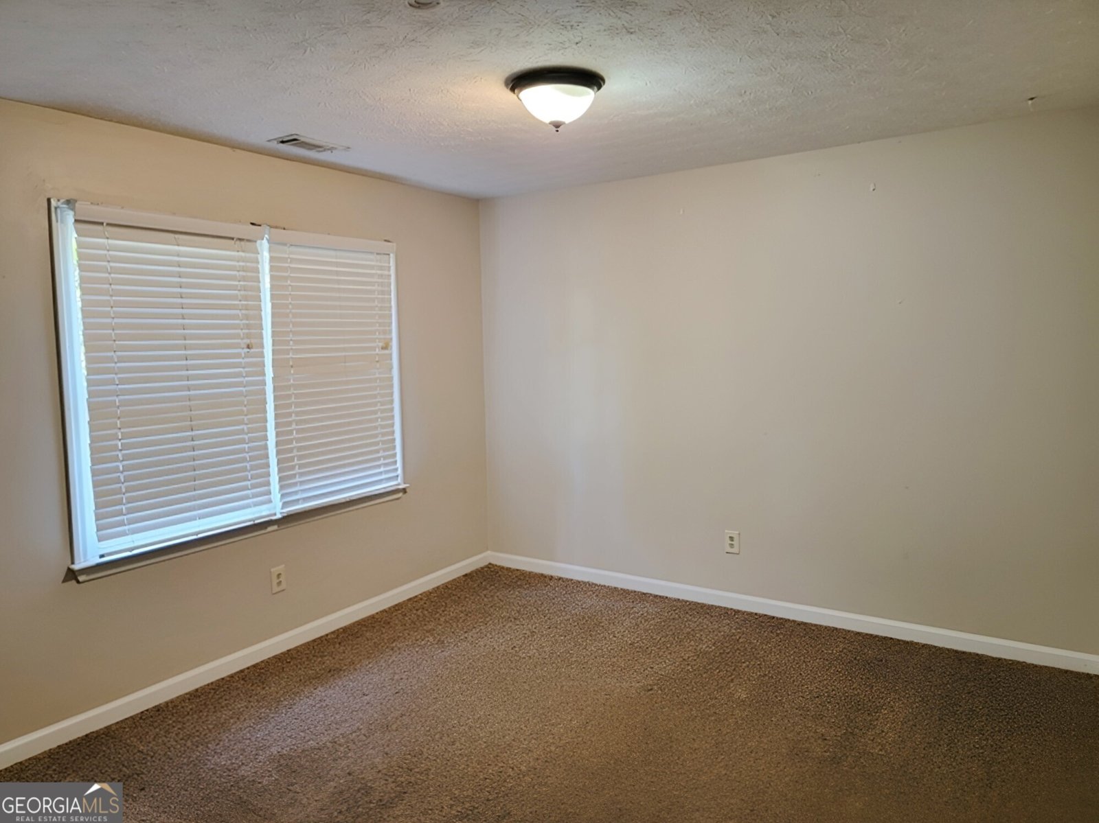 8541 Birch Hollow Drive Roswell - Photo 12