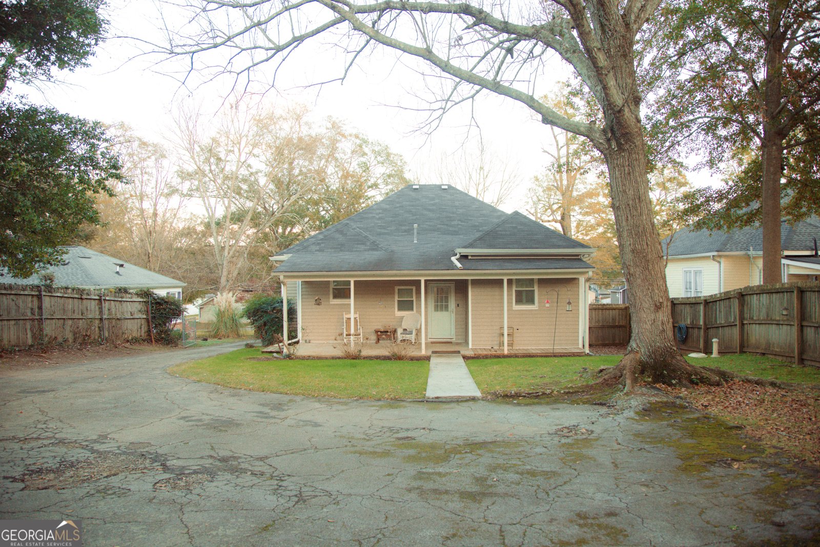 517 6th Street Griffin - Photo 47