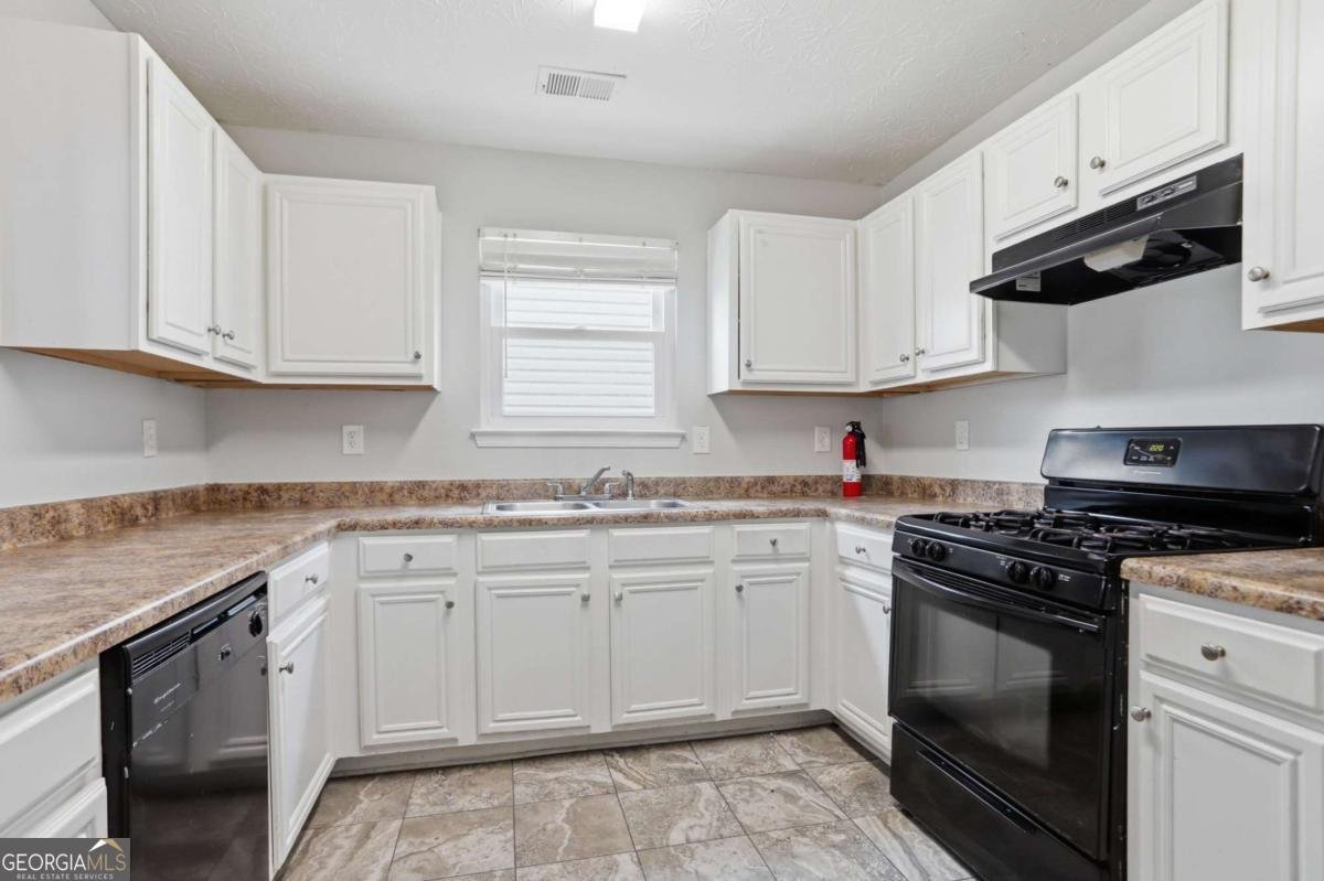 2879 Two Lake Circle Atlanta - Photo 11