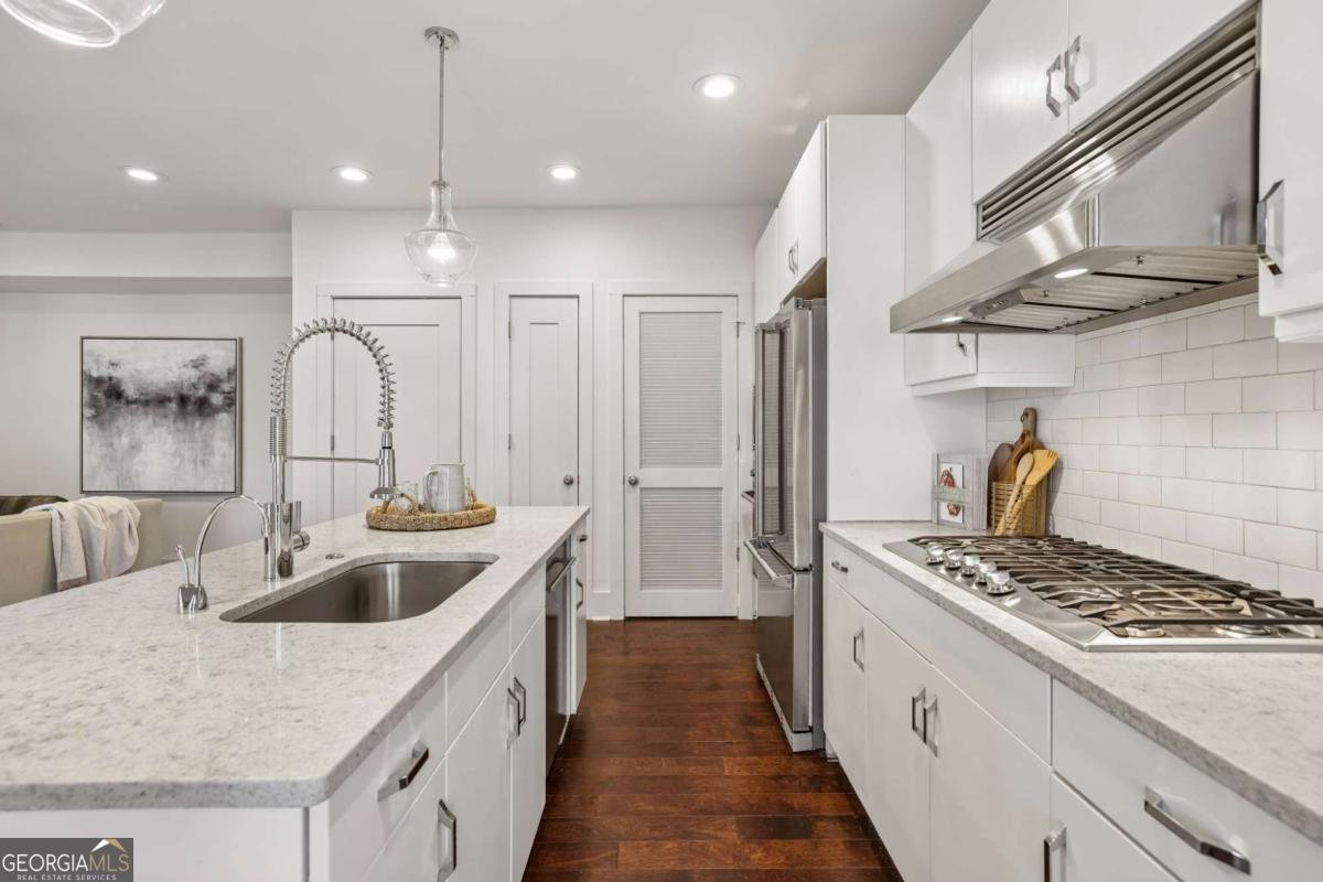 301 Canton Way Roswell - Photo 9