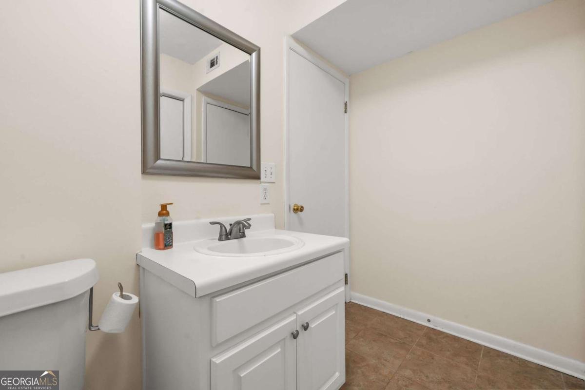 557 Picketts Bend Court Marietta - Photo 12