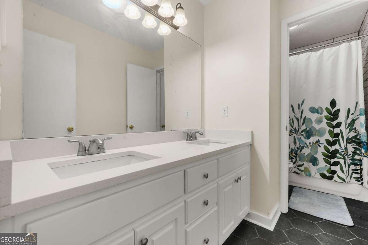 557 Picketts Bend Court Marietta - Photo 18