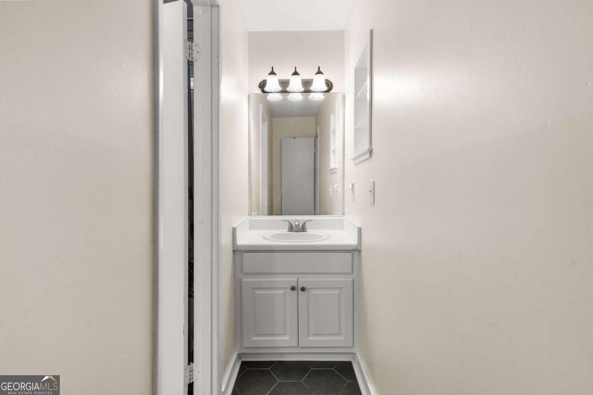 557 Picketts Bend Court Marietta - Photo 21