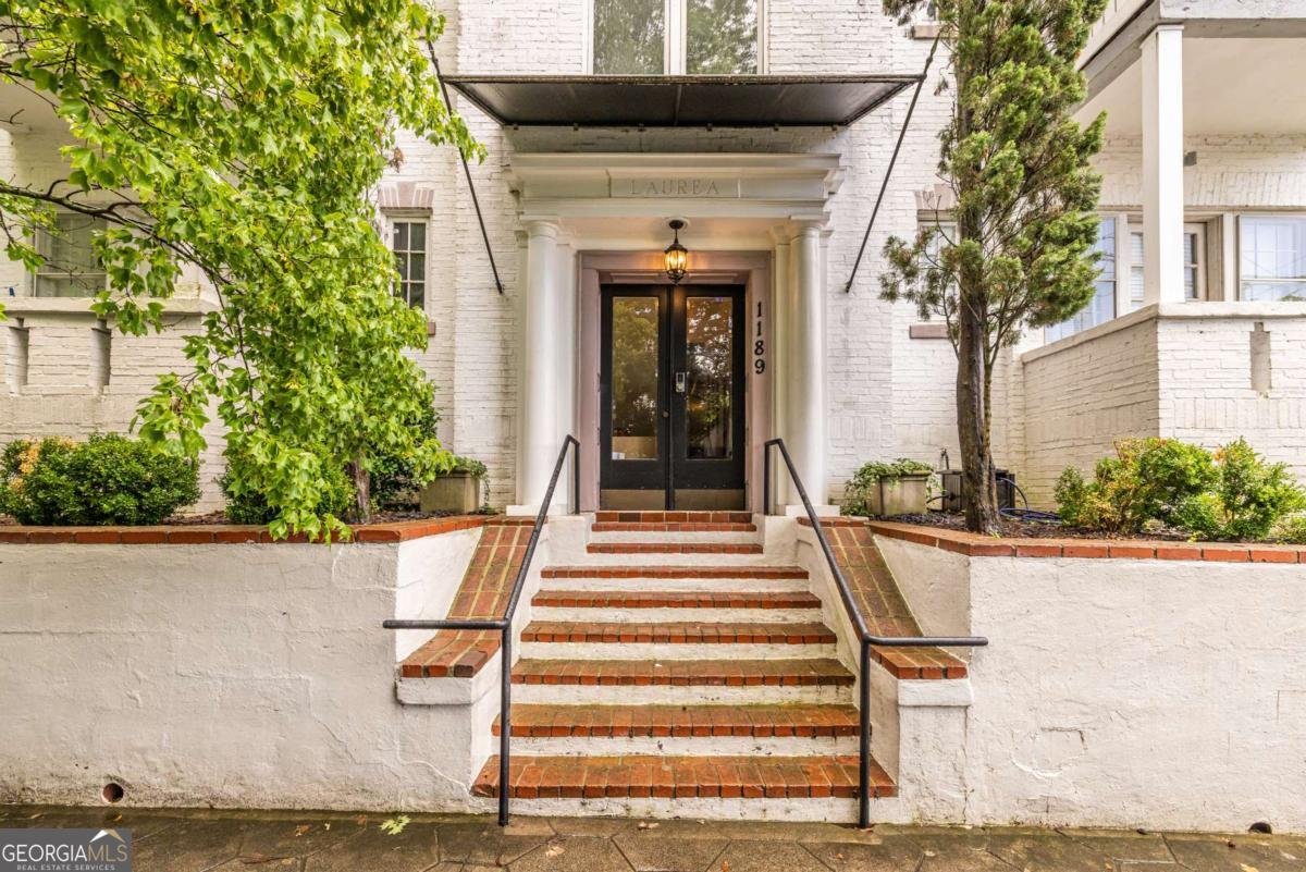 1189 McLendon Avenue Atlanta - main photo