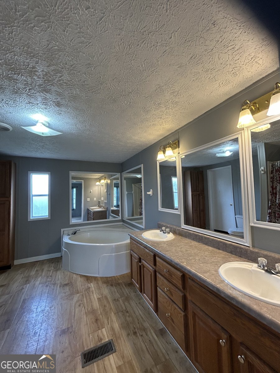 205 Bay Street Collins - Photo 10