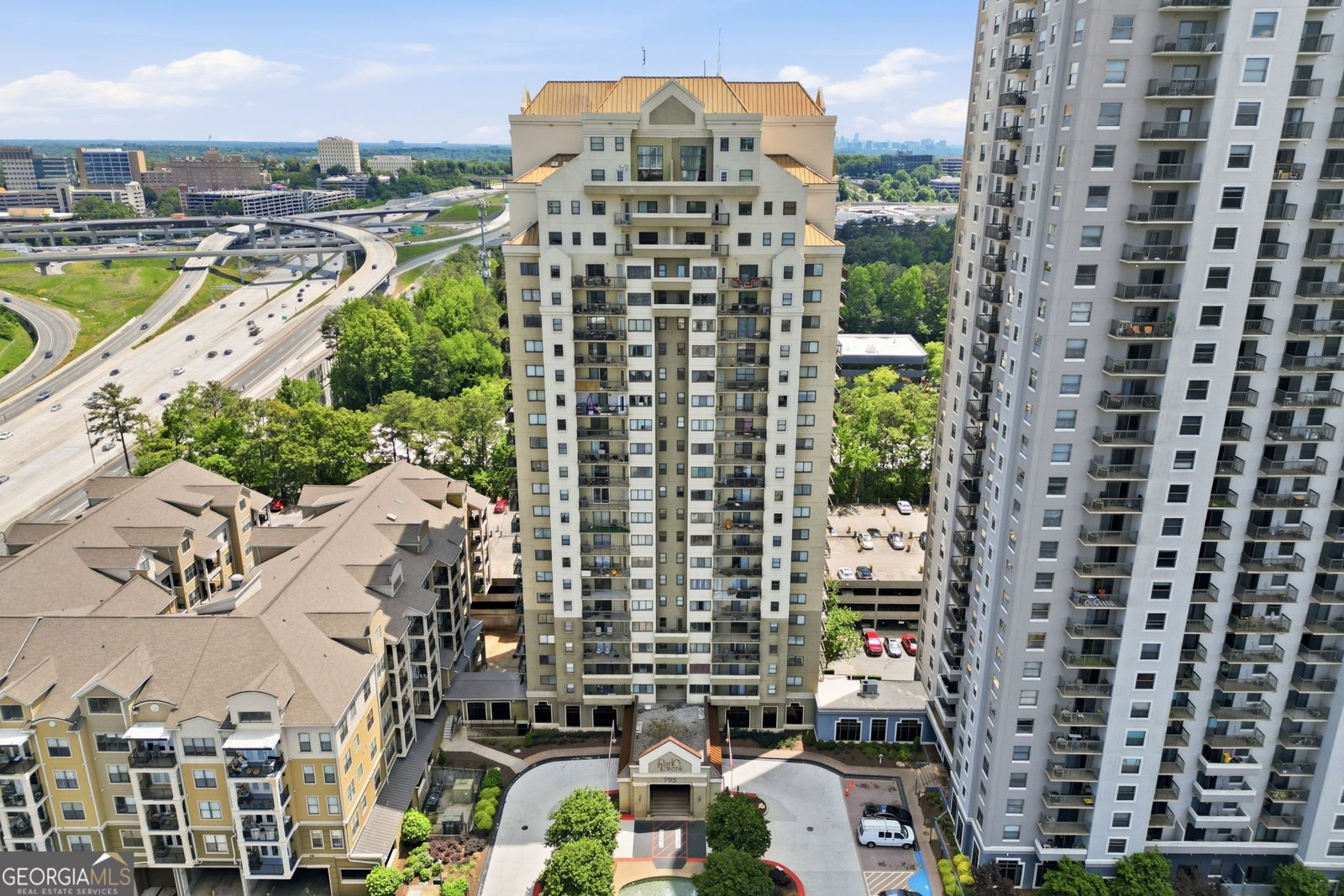 799 Hammond Drive Atlanta - main photo
