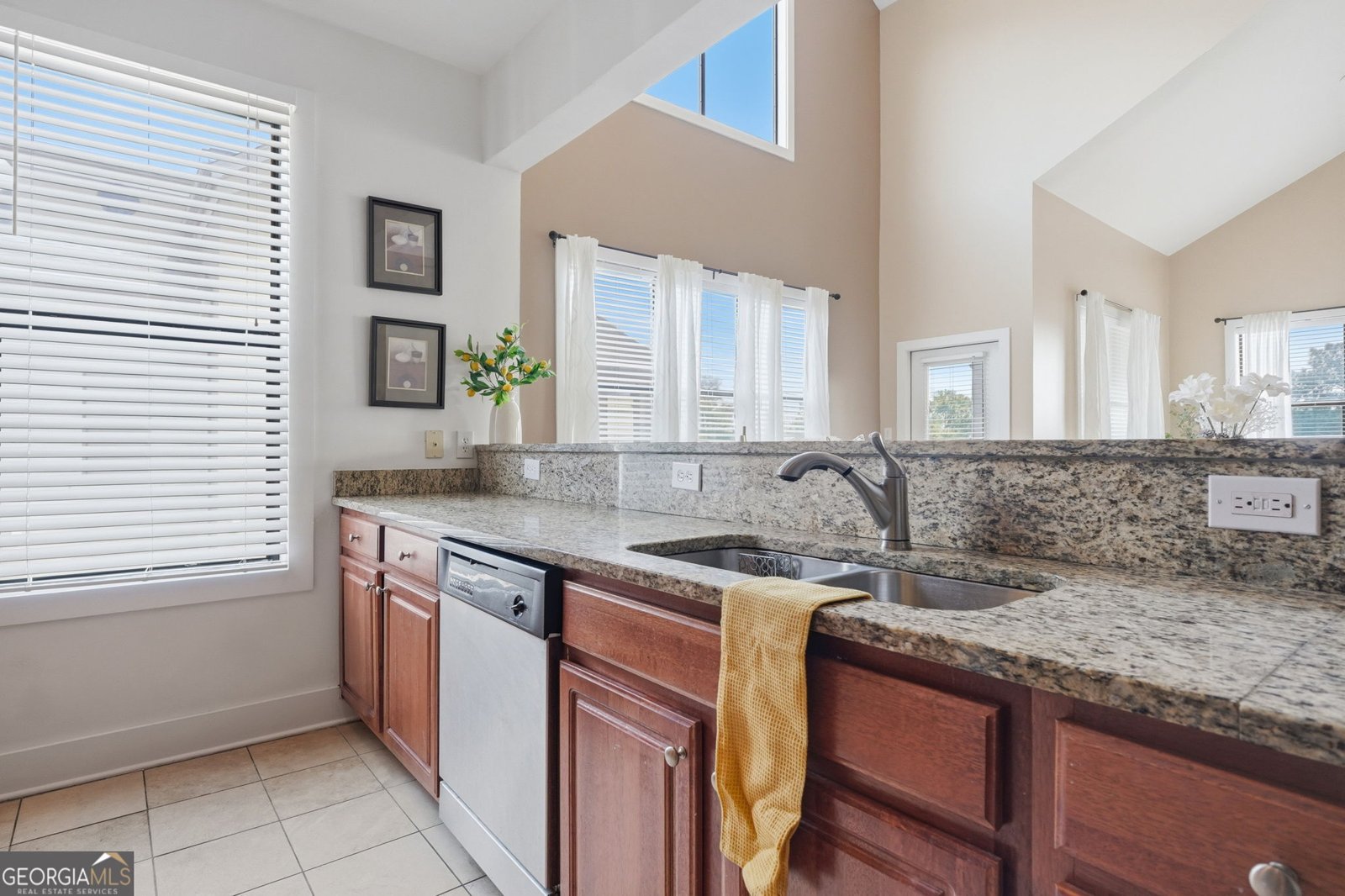 799 Hammond Drive Atlanta - Photo 11