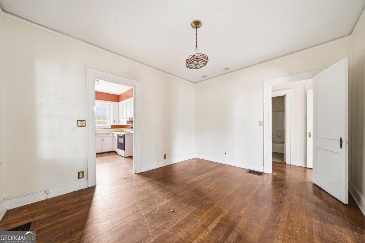 212 West Avenue Cartersville - Photo 10