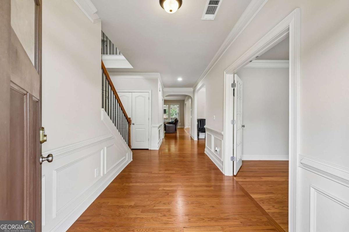 1685 Gallant Fox Lane Suwanee - Photo 6