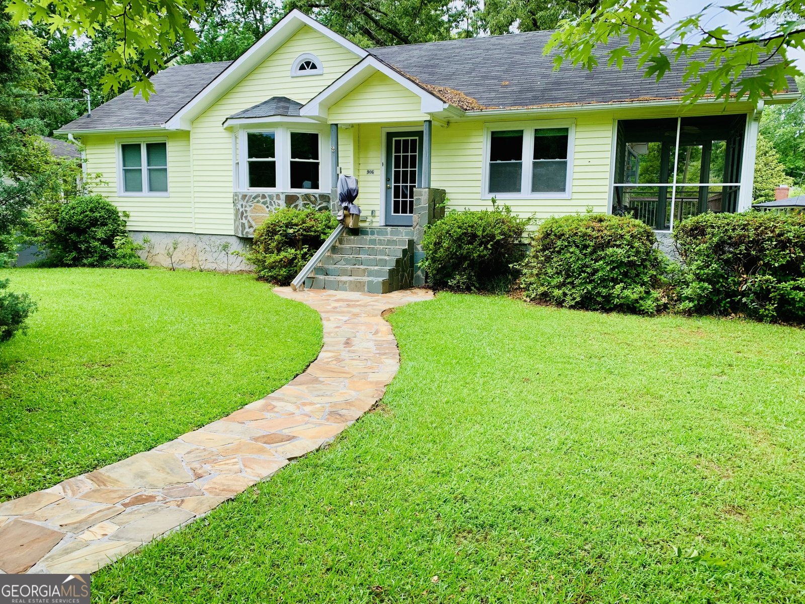 906 McLaurin Street Griffin - main photo