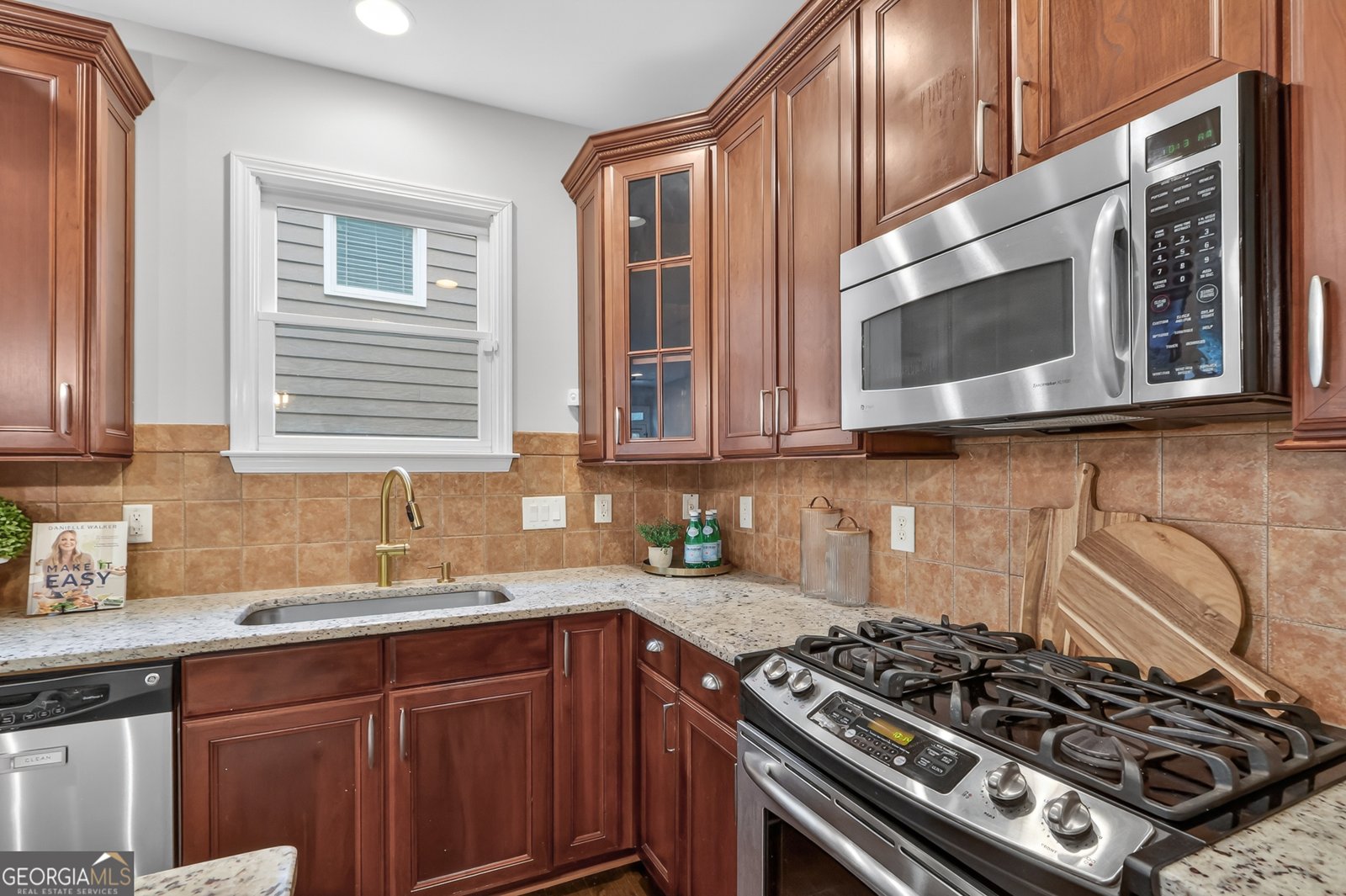 760 Village Crest Drive Suwanee - Photo 13