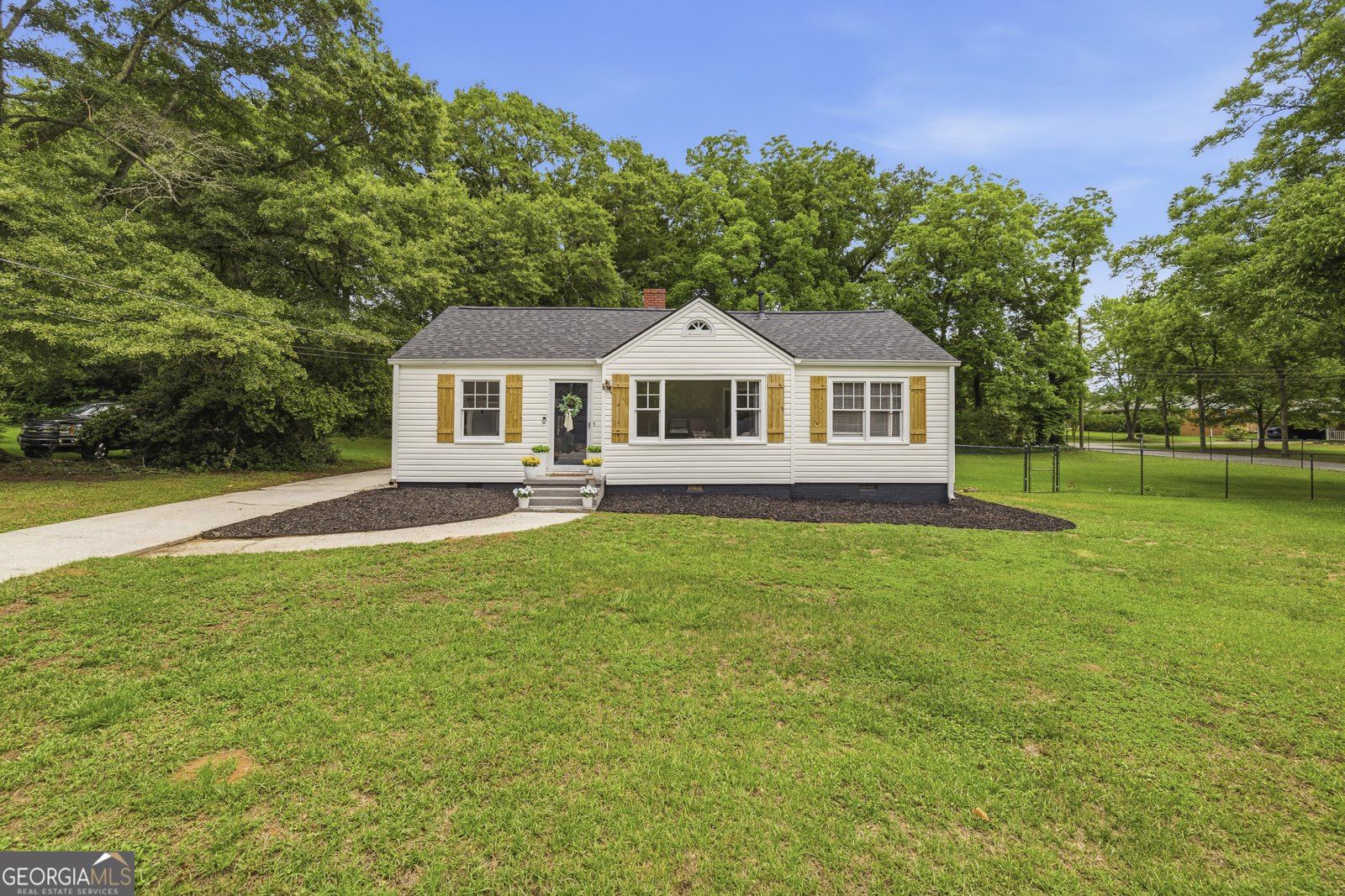 186 Forest Avenue Social Circle - main photo