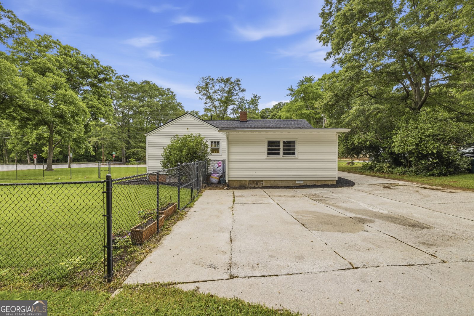 186 Forest Avenue Social Circle - Photo 7
