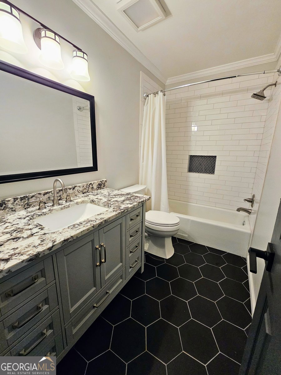 225 NACOOCHEE Drive Woodstock - Photo 32