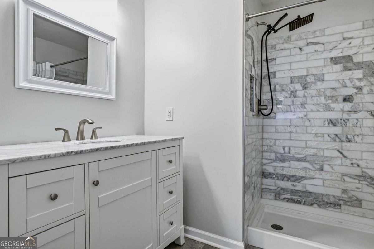 63 Hampshire Court Avondale Estates - Photo 21