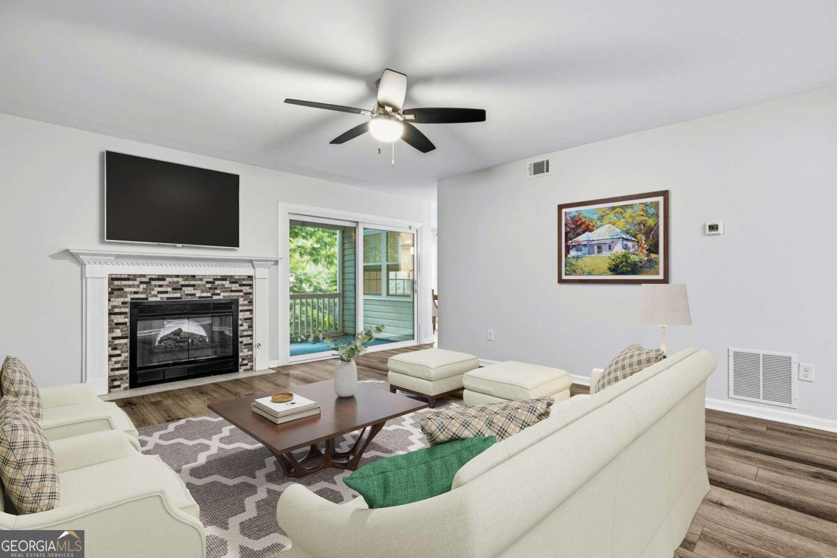 63 Hampshire Court Avondale Estates - Photo 6
