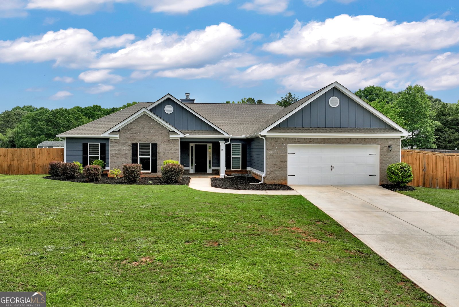 16 Evergreen Ridge Court Statham - main photo