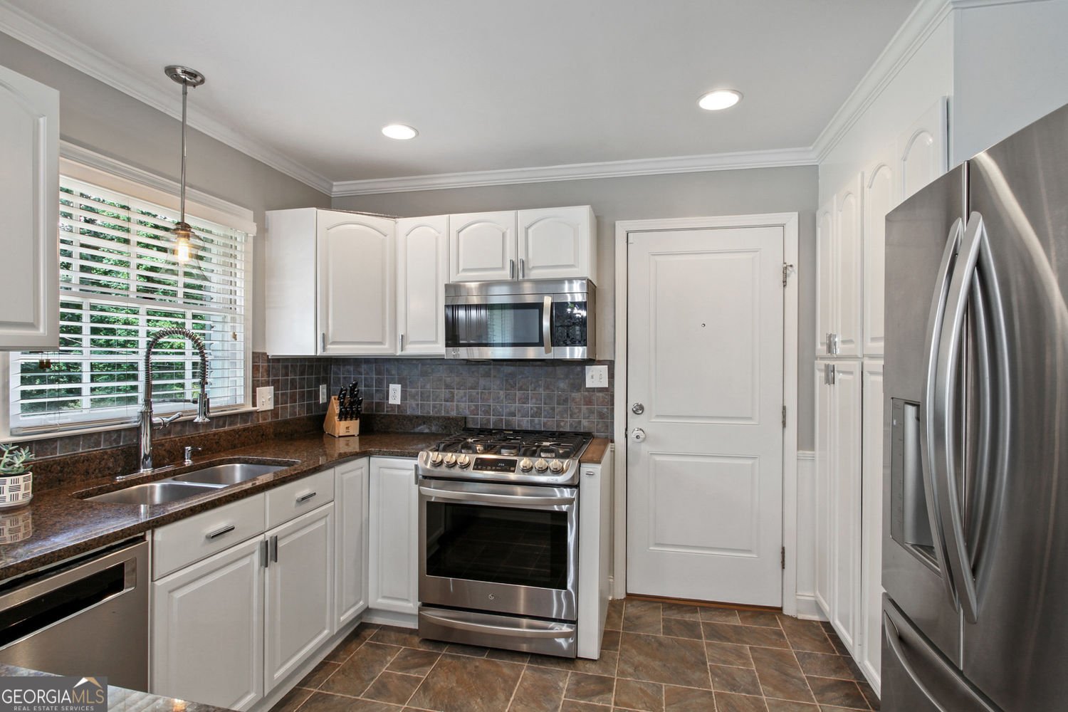 90 Bonnie Lane Sandy Springs - Photo 8