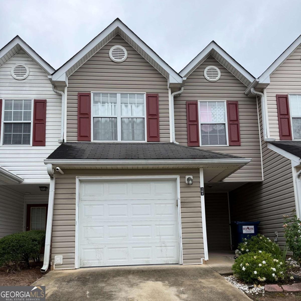 204 Gallant Lane Mableton - main photo