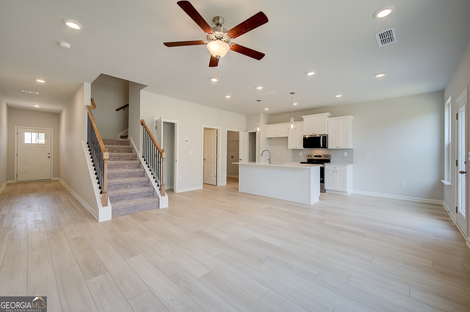 623 Treasure Drive Stockbridge - Photo 6