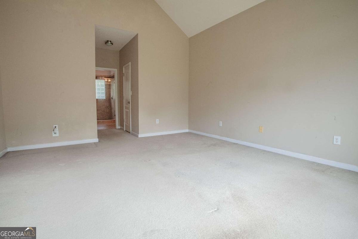 126 Woodland Manor Temple - Photo 10