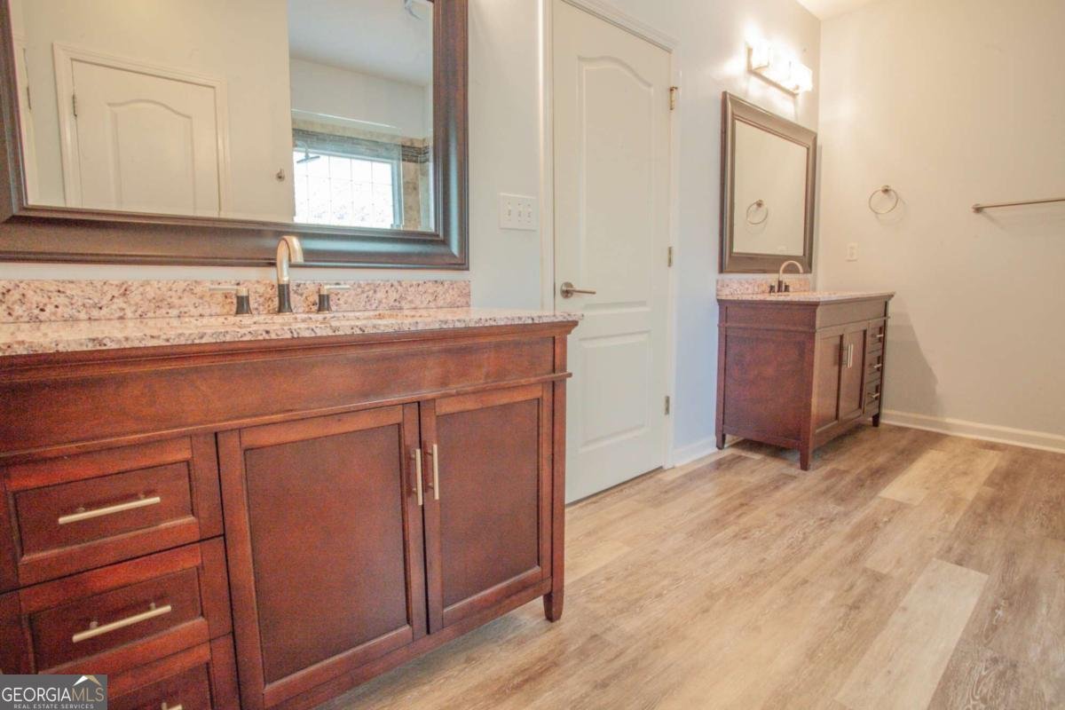 126 Woodland Manor Temple - Photo 13