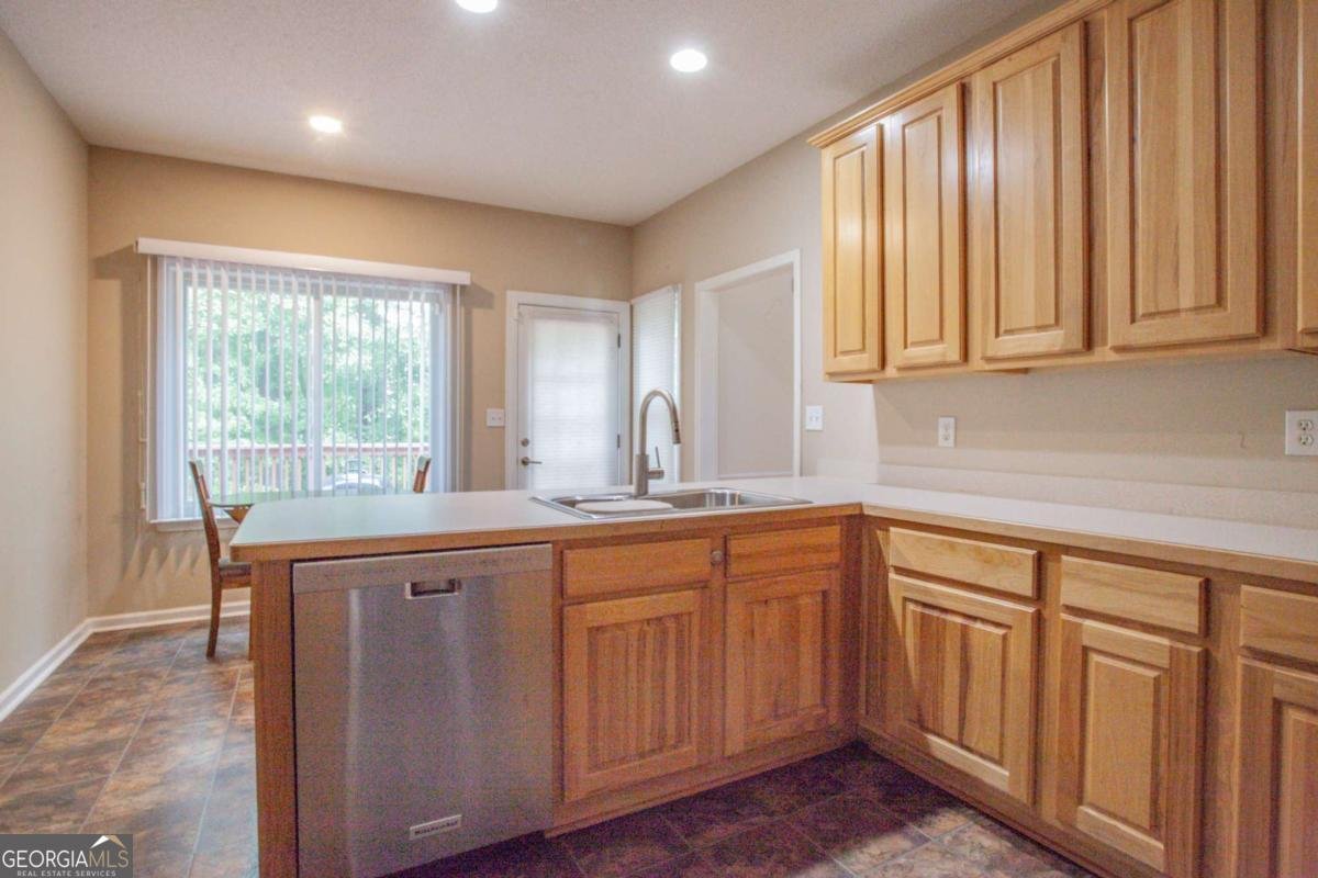 126 Woodland Manor Temple - Photo 18