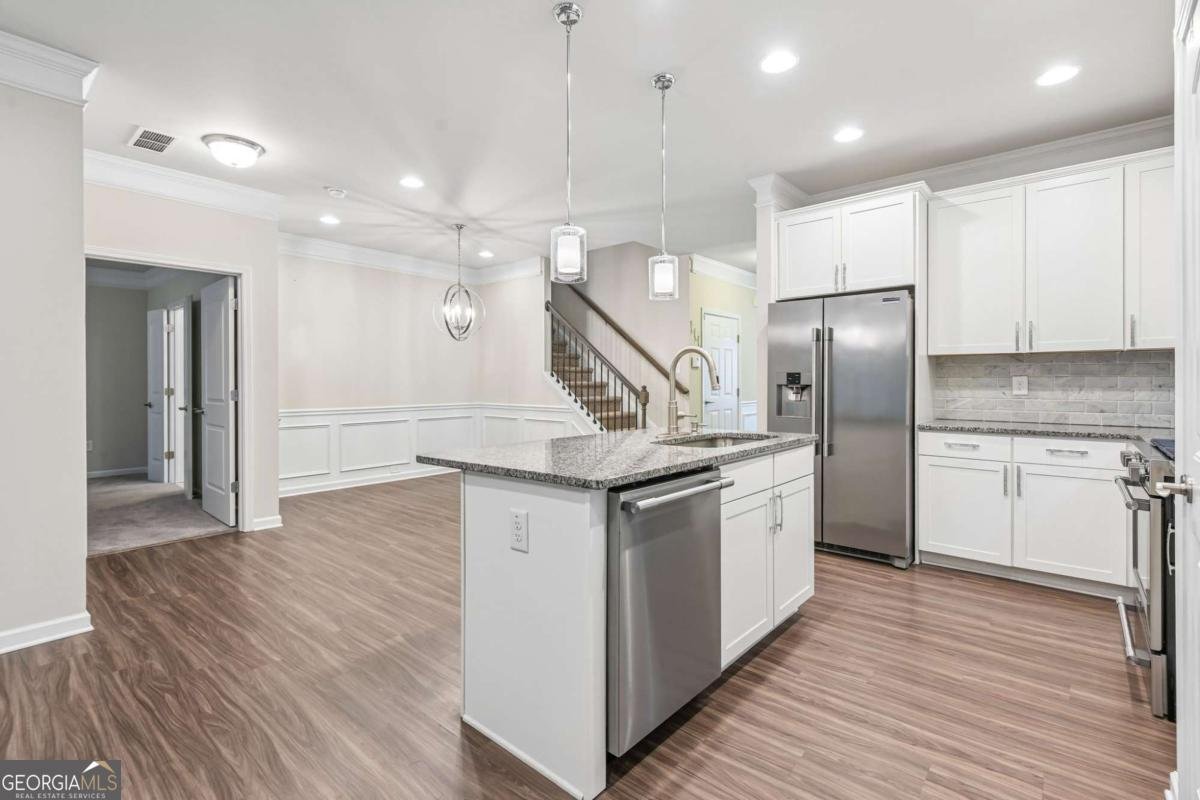 111 Hickory Village Circle Canton - Photo 9