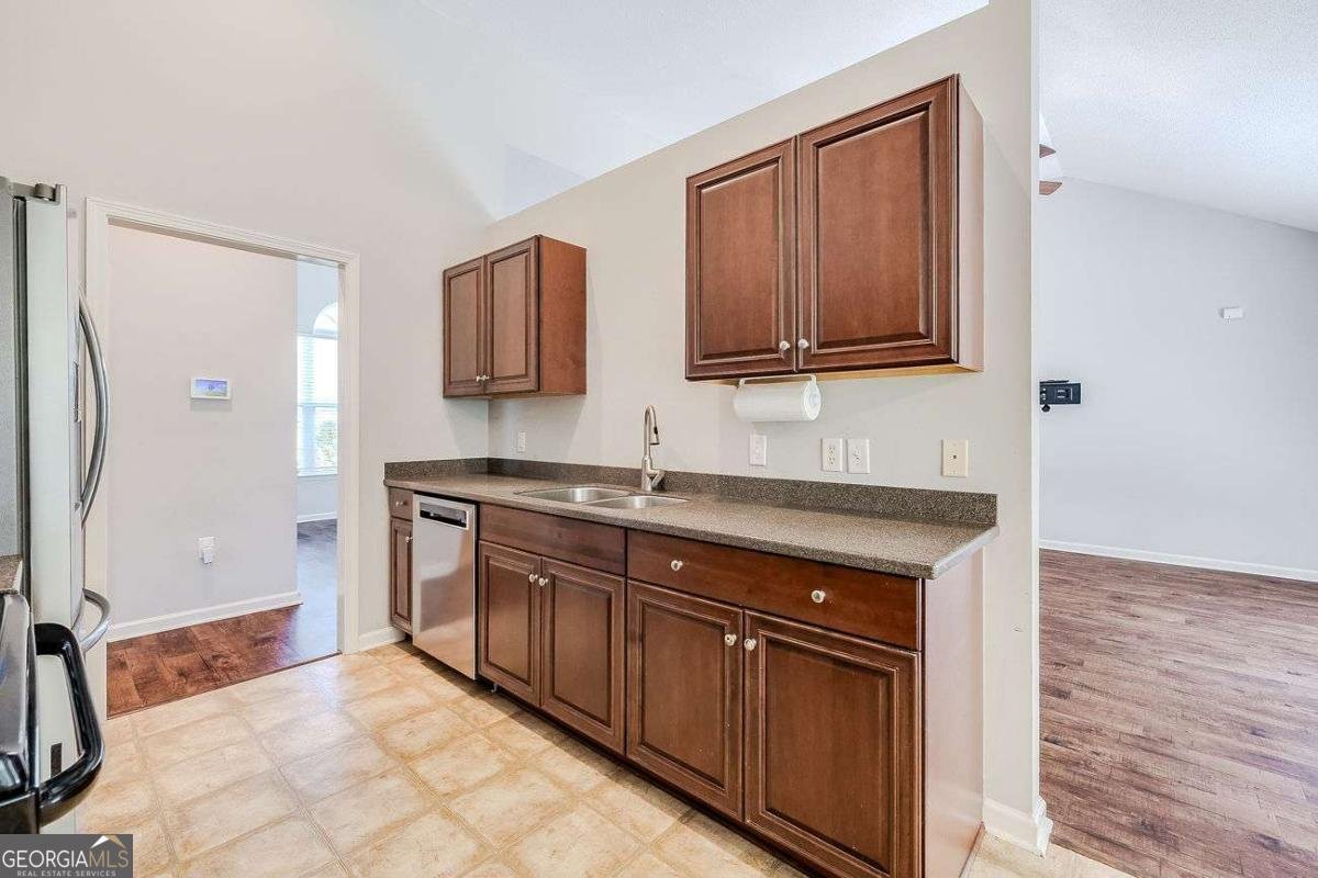 110 Flat Creek Lane Guyton - Photo 12