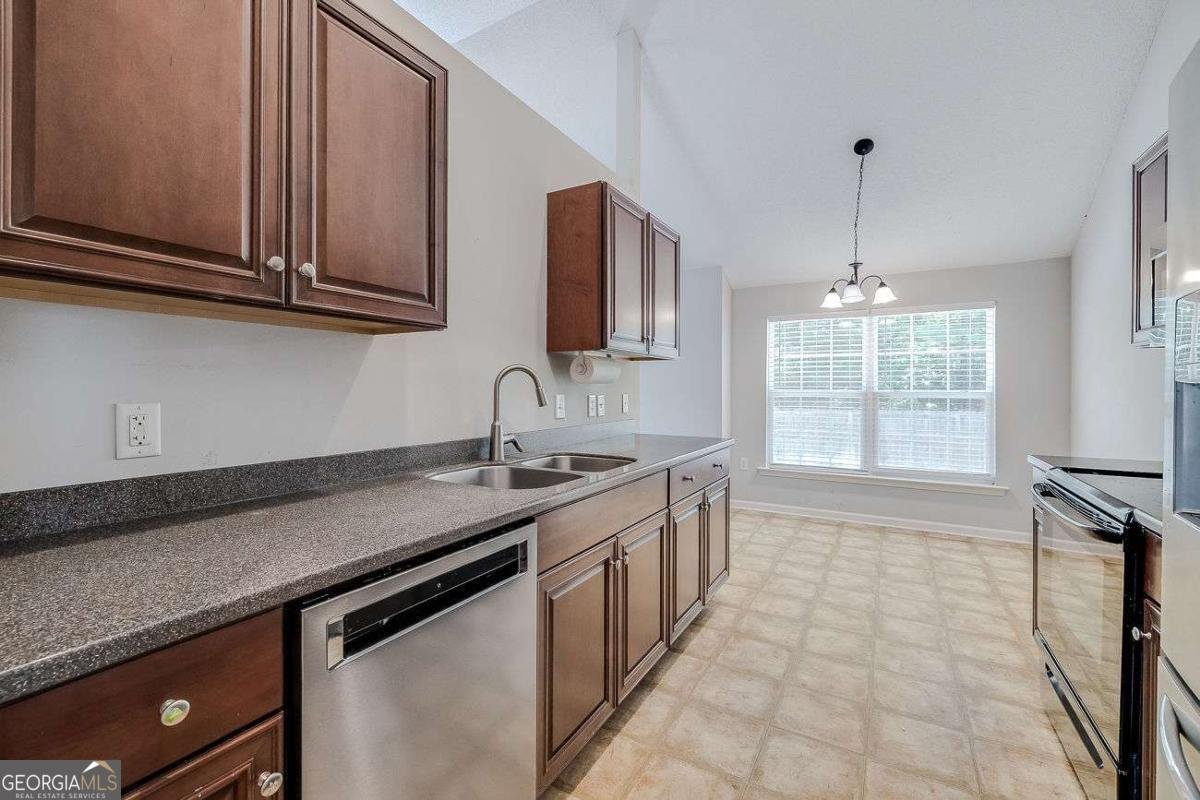 110 Flat Creek Lane Guyton - Photo 14