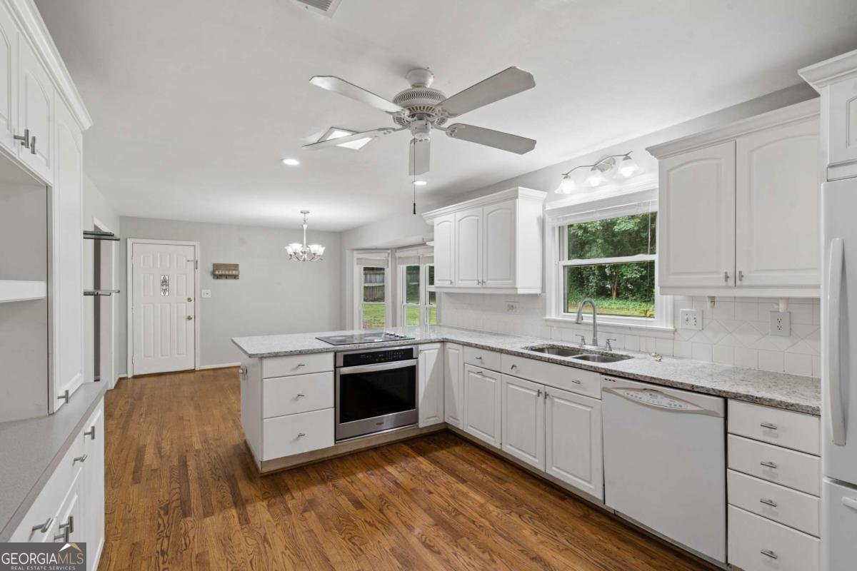 441 Village Green Court Lilburn - Photo 17