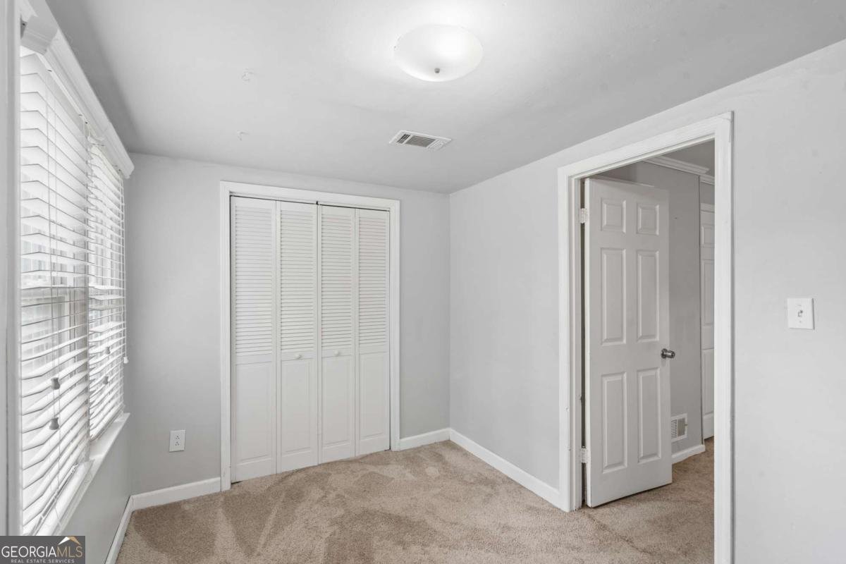 441 Village Green Court Lilburn - Photo 32