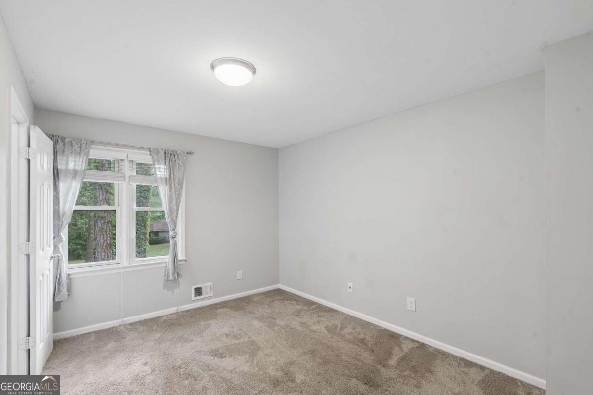 441 Village Green Court Lilburn - Photo 33