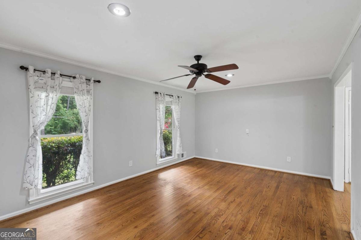 441 Village Green Court Lilburn - Photo 8
