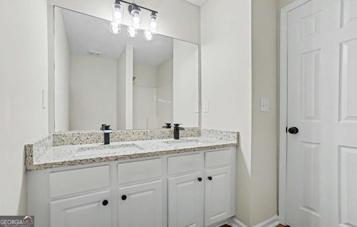 6838 Gallant Circle Mableton - Photo 19