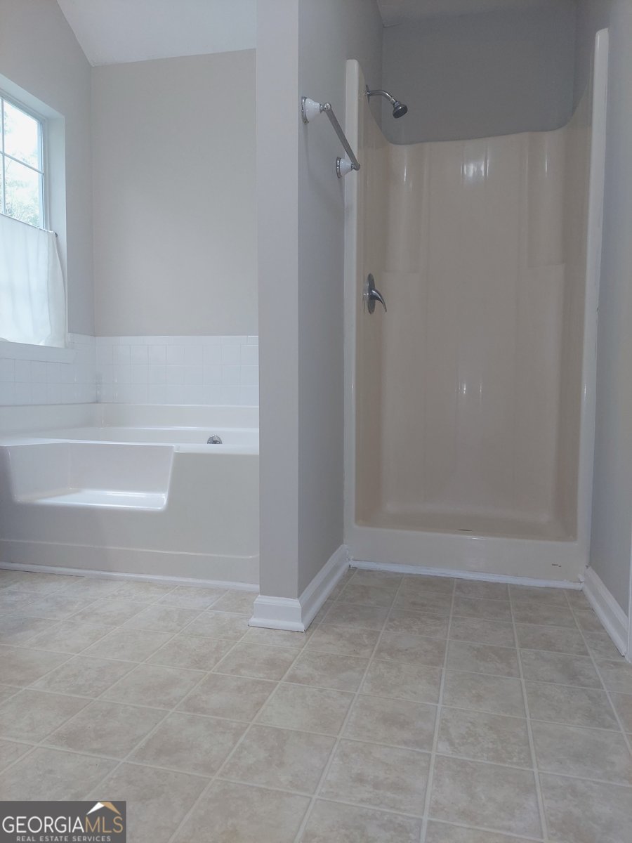 2737 Crestworth Lane Buford - Photo 13