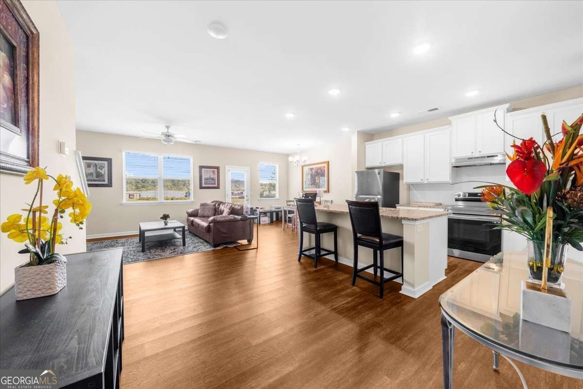 300 Harrison Dr. Calhoun - Photo 8