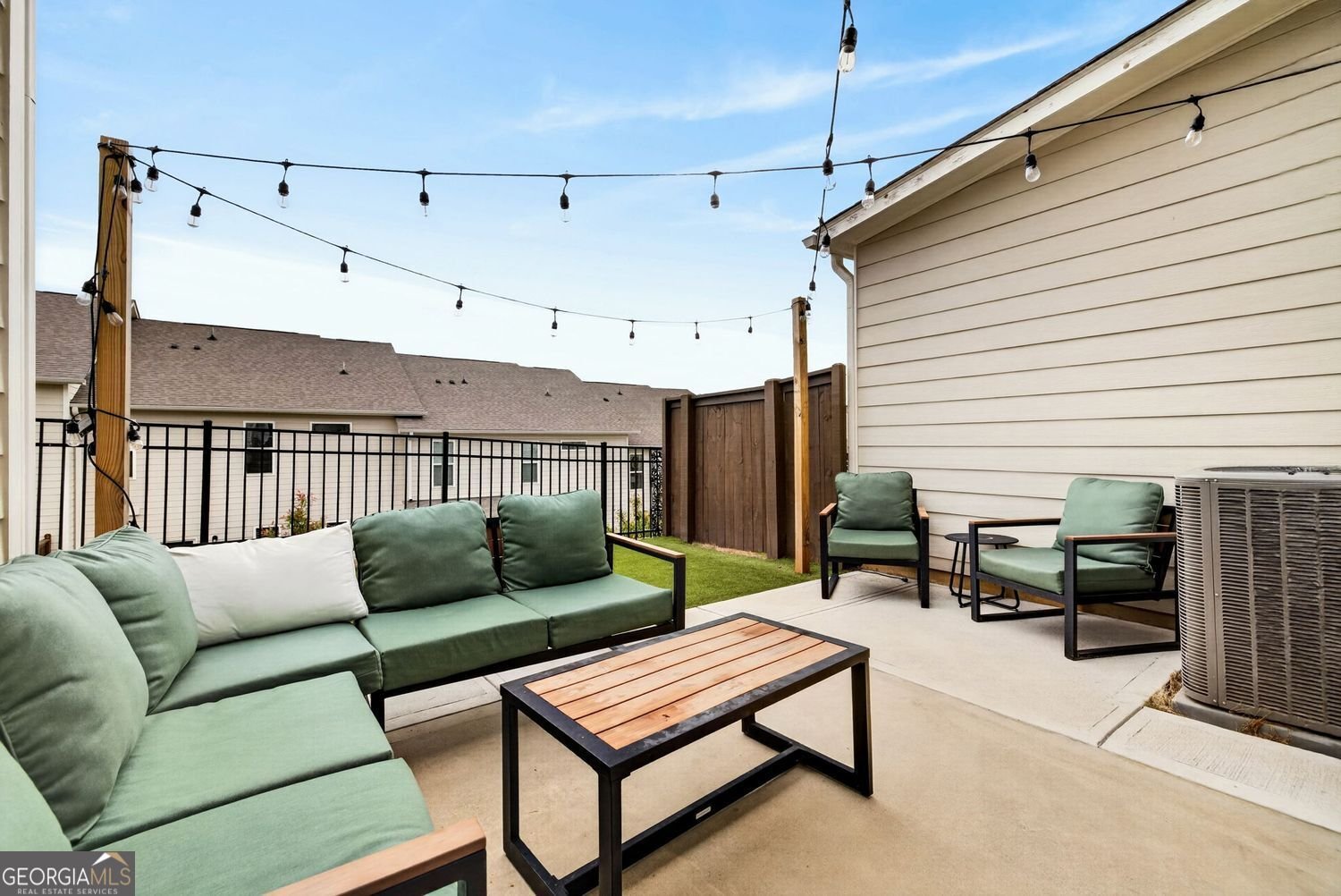 222 Holden Way Woodstock - Photo 33