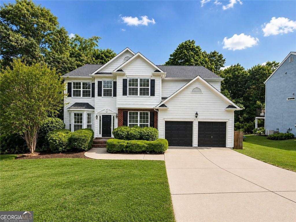 6815 Grand Magnolia Drive Buford - main photo